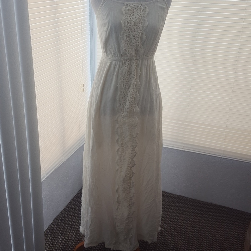 White maxi dress
